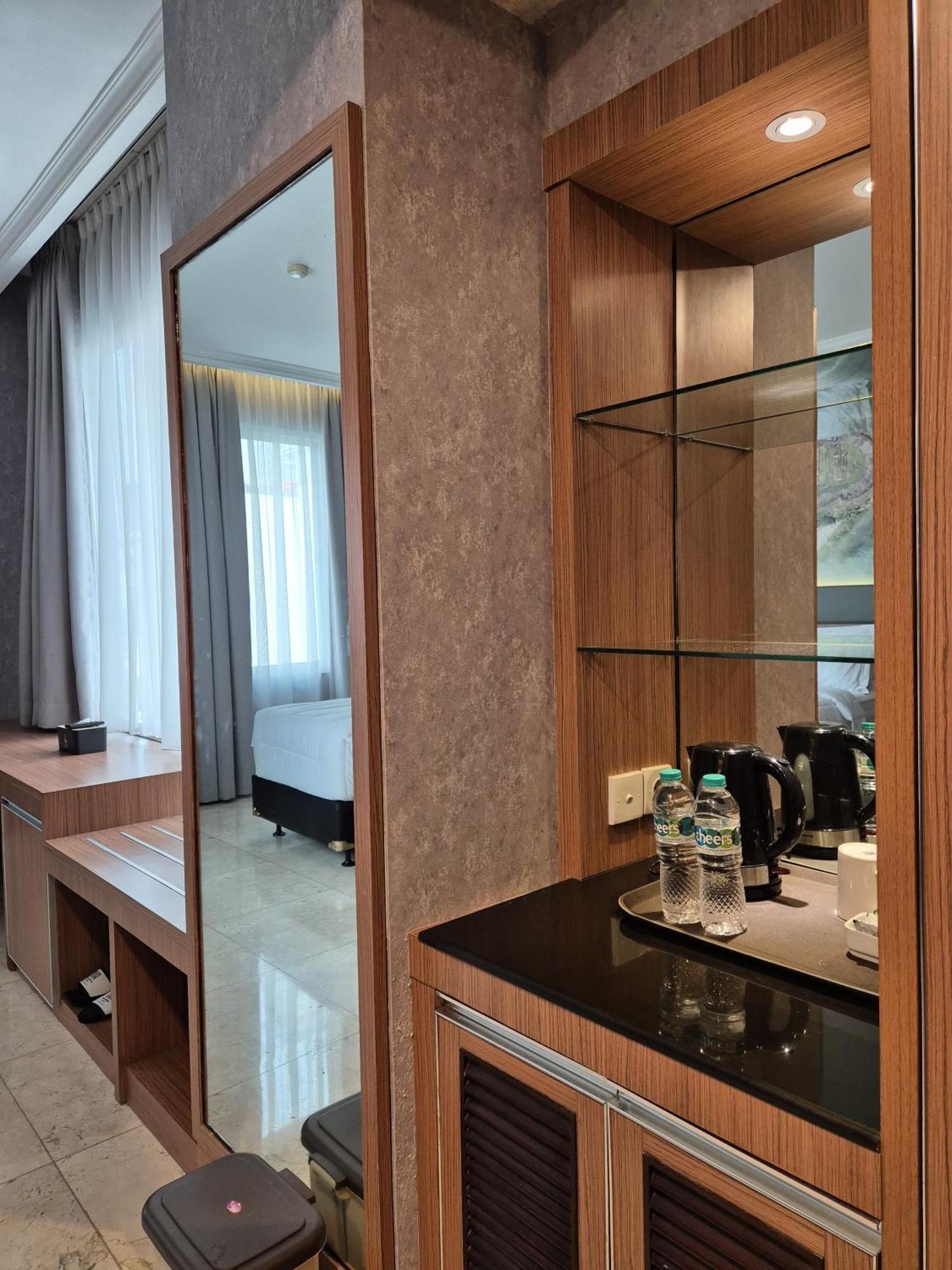 Giia Maluku Hotel Thamrin Jacarta Exterior foto
